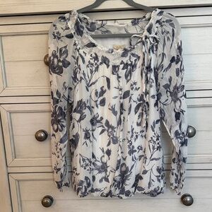 Chic Floral Women's Blouse in Slate Blue and White